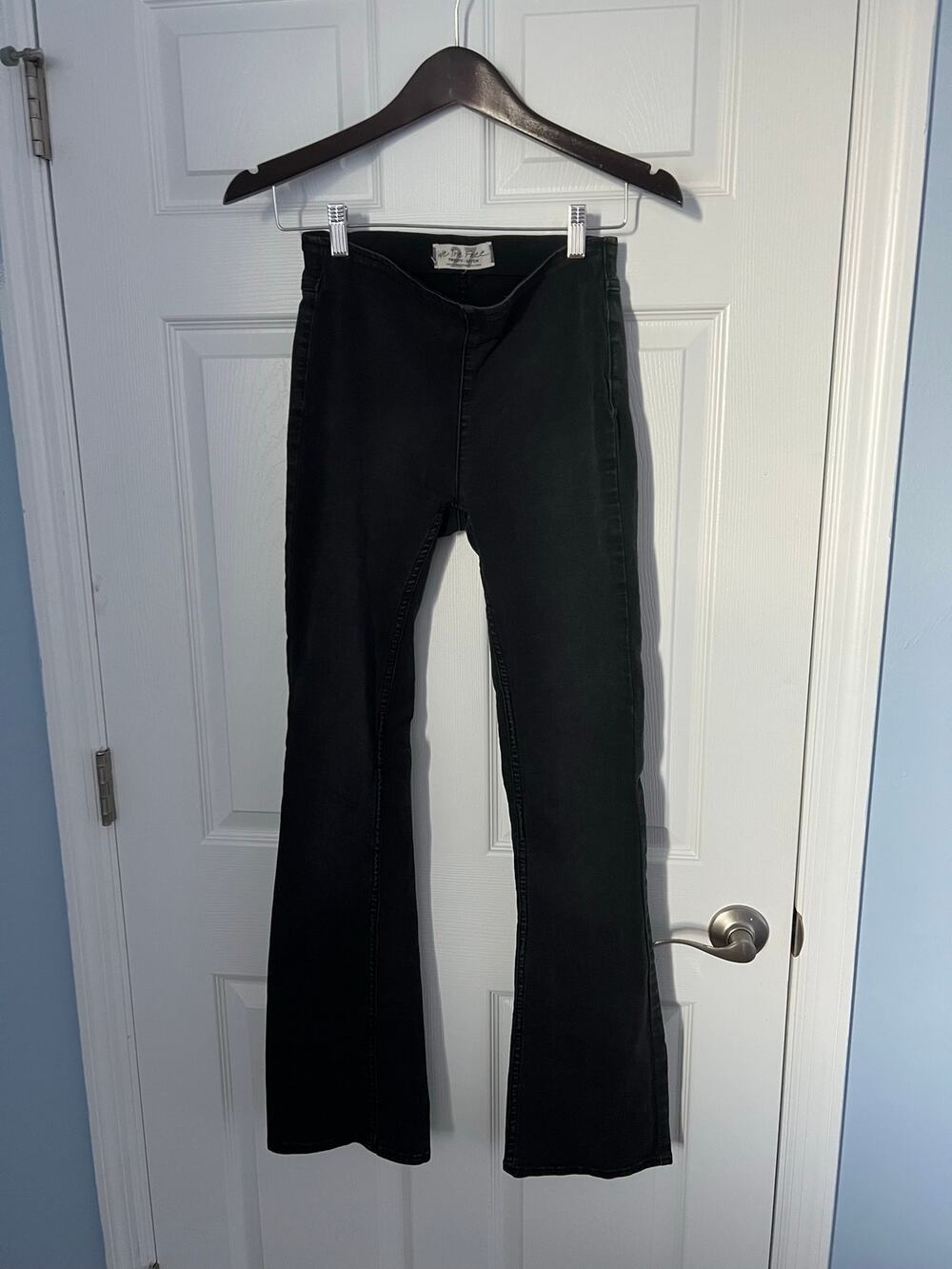 Free People We The Free Flare Jeans – Size 27 – Black